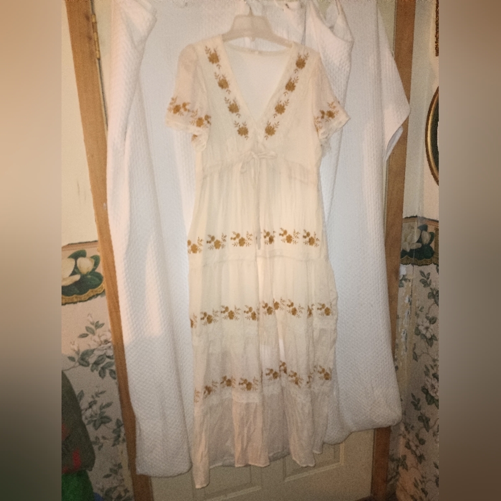 Baevely Floral Embroidered Long Dress Ivory Rust Size Medium